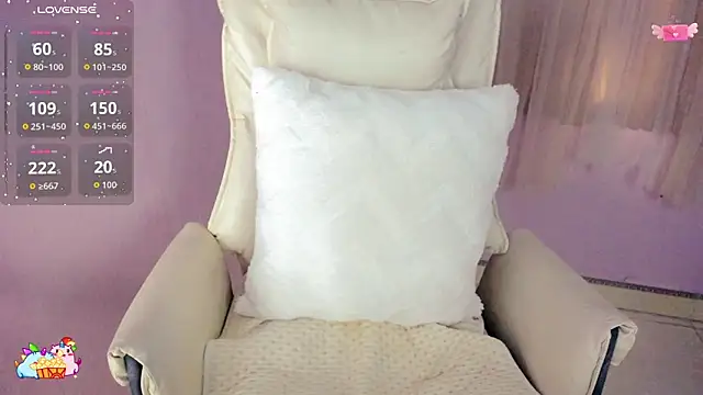 Snapshot of __18Angel__ chatting on 23, 10, 2025 18Angel online show from 23, 10, 2025