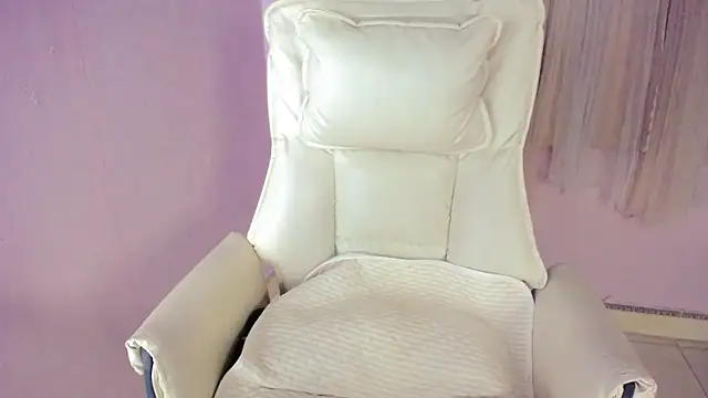 Snapshot of __18Angel__ chatting on 17, 11, 2025 18Angel online show from 17, 11, 2025