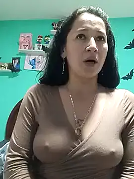 emilypoppy3 online show from 18, 12, 2024