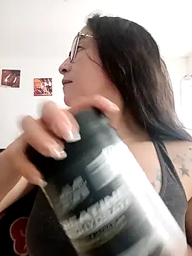 emilypoppy3 online show from 10, 3, 2026