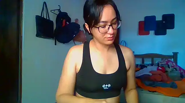 brittanycheeks online show from 19, 3, 2025