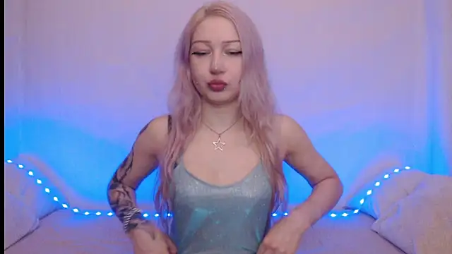 Emily hardcore online show from 27, 10, 2025