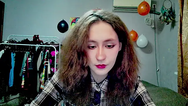 JoannaTompson online show from 25, 10, 2025