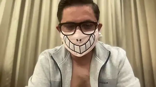 Snapshot of slavekinky001 chatting on 30, 12, 2024 slavekinky001 online show from 30, 12, 2024