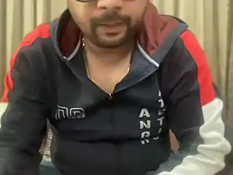 Snapshot of slavekinky001 chatting on 3, 1, 2025 slavekinky001 online show from 3, 1, 2025