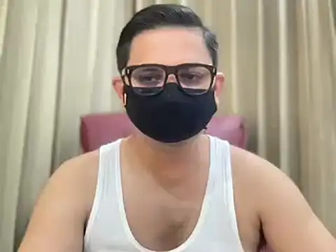 Snapshot of slavekinky001 chatting on 27, 2, 2025 slavekinky001 online show from 27, 2, 2025