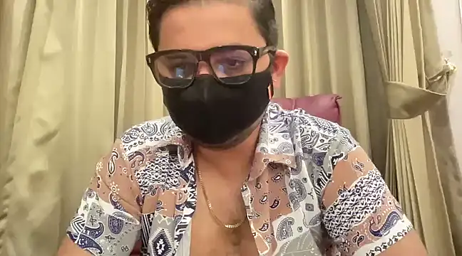 Snapshot of slavekinky001 chatting on 6, 3, 2025 slavekinky001 online show from 6, 3, 2025