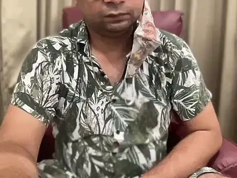 Snapshot of slavekinky001 chatting on 8, 9, 2025 slavekinky001 online show from 8, 9, 2025