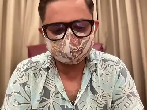 Snapshot of slavekinky001 chatting on 10, 9, 2025 slavekinky001 online show from 10, 9, 2025