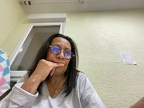 sweeviolet online show from 14, 12, 2024