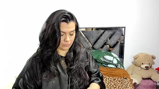 Snapshot of martina_foxy_ chatting on 2, 4, 2026 martina foxy online show from 2, 4, 2026