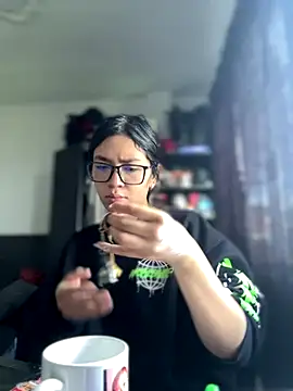 Mila Morgan online show from 28, 11, 2025