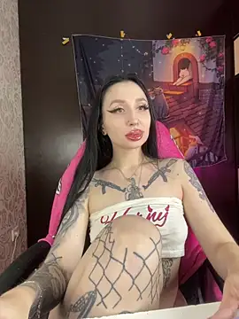 Snapshot of Molly__Moon chatting on 7, 1, 2026 Molly Moon online show from 7, 1, 2026