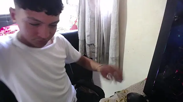 Snapshot of Sxntisaul__ chatting on 13, 1, 2025 Sxntisaul online show from 13, 1, 2025