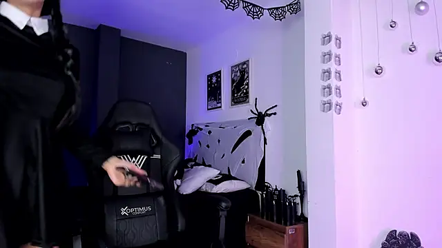 Raven Witch  online show from 10, 1, 2026