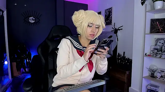 Raven Witch  online show from 18, 1, 2026