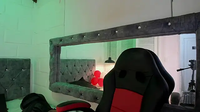 sarajhonson dl online show from 26, 2, 2025