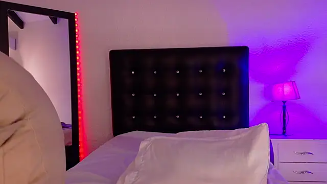 Snapshot of Cuckold_lover69 chatting on 21, 9, 2025 Cuckold lover69 online show from 21, 9, 2025