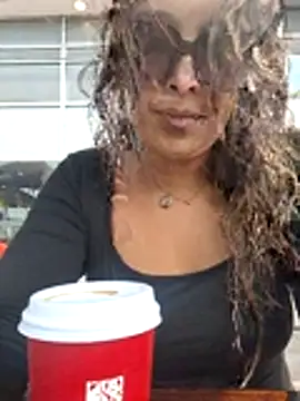 lauramcdowell1 online show from 27, 2, 2026