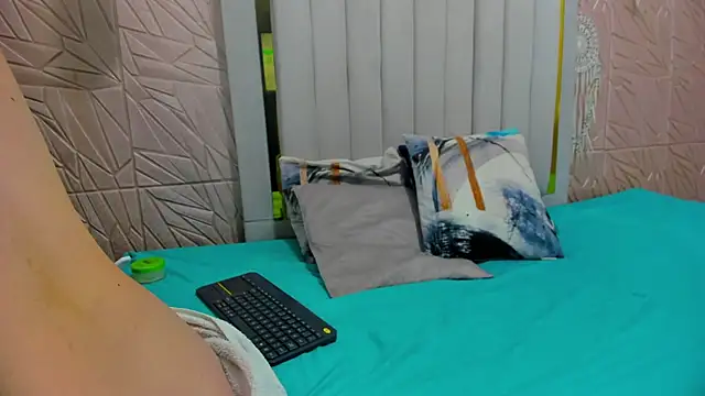 Ammy Connor1 online show from 4, 11, 2025