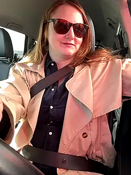 GingerSnap33 online show from 9, 11, 2025