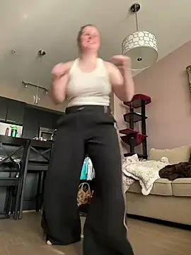 Snapshot of GingerSnap33 chatting on 24, 4, 2026 GingerSnap33 online show from 24, 4, 2026