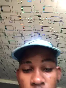 Snapshot of MixedItem chatting on 9, 3, 2026 MixedItem online show from 9, 3, 2026