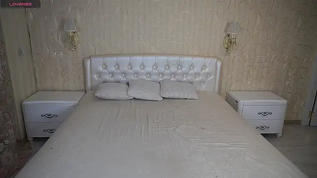 LunaaMayy online show from 23, 11, 2025