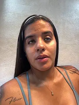 Snapshot of EmelyRogers chatting on 10, 9, 2025 EmelyRogers online show from 10, 9, 2025