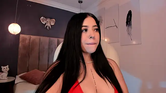 Snapshot of Maaiitee chatting on 5, 12, 2024 Maaiitee online show from 5, 12, 2024