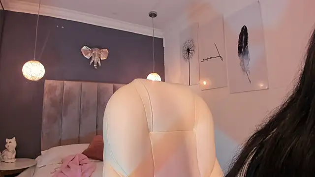 Snapshot of Maaiitee chatting on 20, 12, 2024 Maaiitee online show from 20, 12, 2024