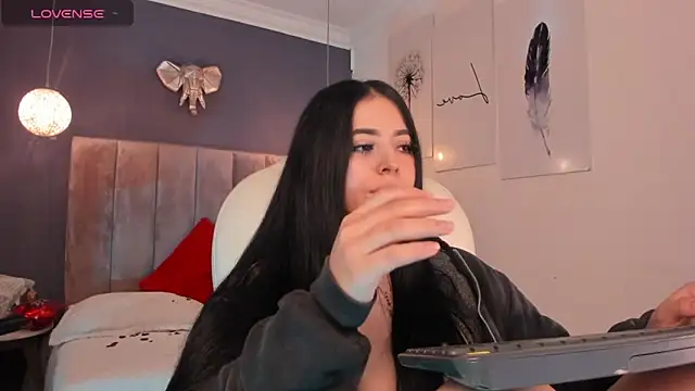 Snapshot of Maaiitee chatting on 15, 2, 2025 Maaiitee online show from 15, 2, 2025