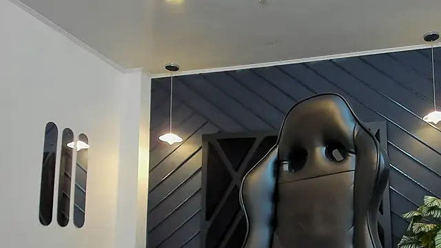 Liam Kleiin online show from 1, 11, 2025