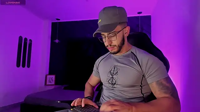 Liam Kleiin online show from 14, 11, 2025