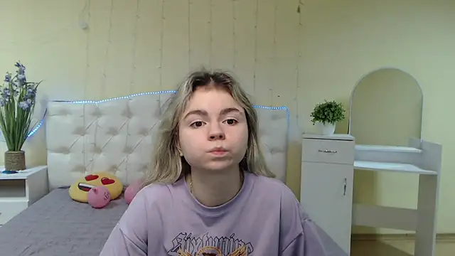 TinaRedly online show from 22, 1, 2025