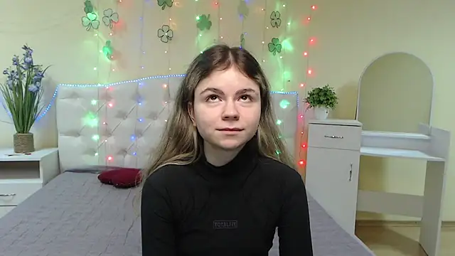 TinaRedly online show from 19, 3, 2025