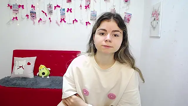 TinaRedly online show from 15, 5, 2026