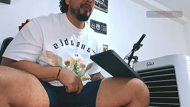 Snapshot of SilvaBranko chatting on 13, 2, 2026 SilvaBranko online show from 13, 2, 2026