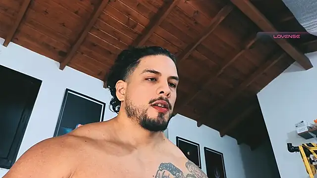 Snapshot of SilvaBranko chatting on 4, 4, 2026 SilvaBranko online show from 4, 4, 2026