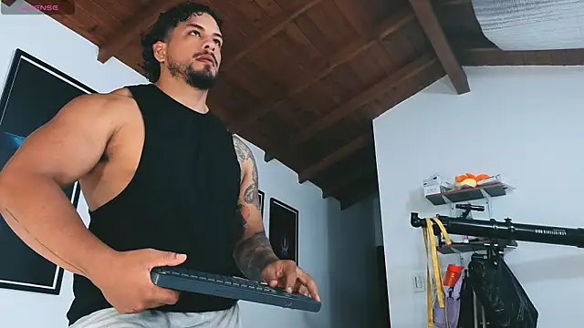 Snapshot of SilvaBranko chatting on 7, 4, 2026 SilvaBranko online show from 7, 4, 2026