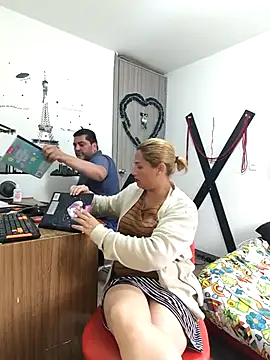 hotandfierylatinos2023 online show from 10, 3, 2025