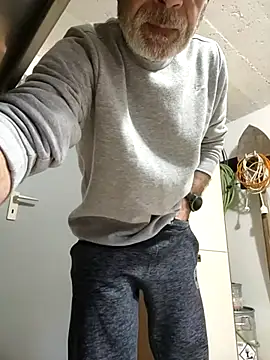 bottomhairy online show from 2, 2, 2026