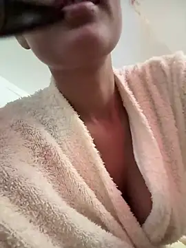 megan collins96 online show from 16, 6, 2026