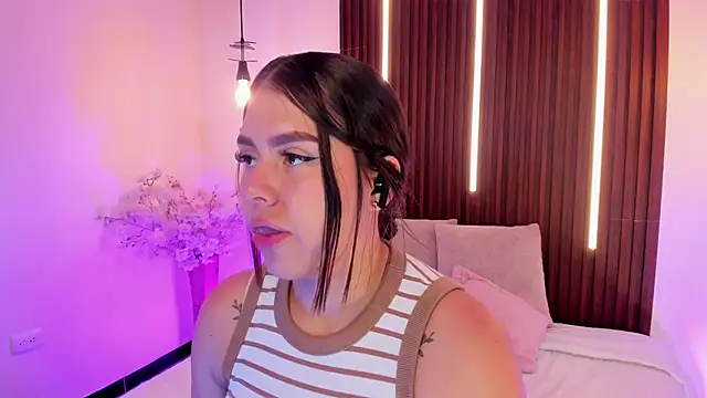 ArianaBaker online show from 3, 3, 2026