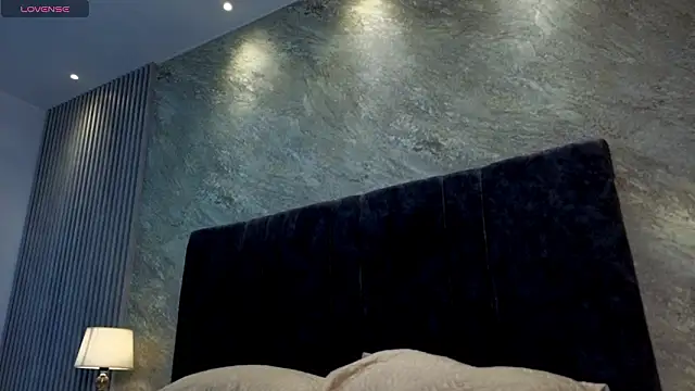 lola  sweetx online show from 10, 3, 2026