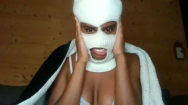 Snapshot of LabelleOnyx chatting on 28, 3, 2026 LabelleOnyx online show from 28, 3, 2026