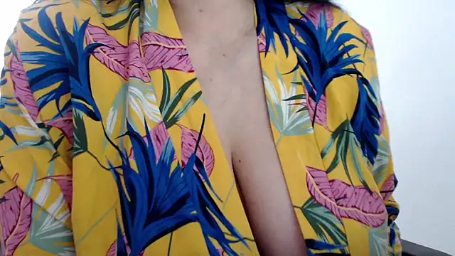 Snapshot of missdaniels chatting on 15, 3, 2026 missdaniels online show from 15, 3, 2026