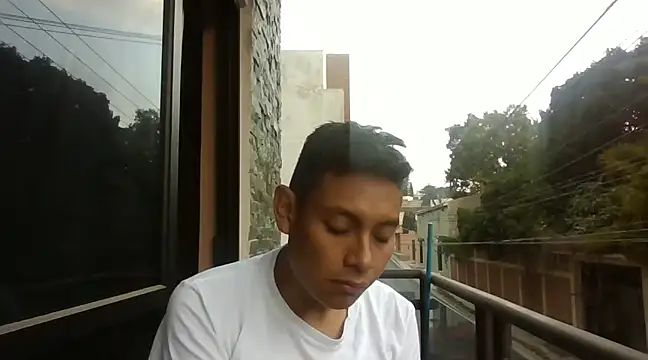 Snapshot of LEDRIX chatting on 11, 12, 2024 LEDRIX online show from 11, 12, 2024