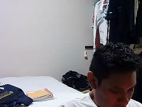 Snapshot of LEDRIX chatting on 9, 9, 2025 LEDRIX online show from 9, 9, 2025