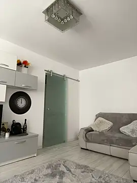  adelle online show from 8, 3, 2025